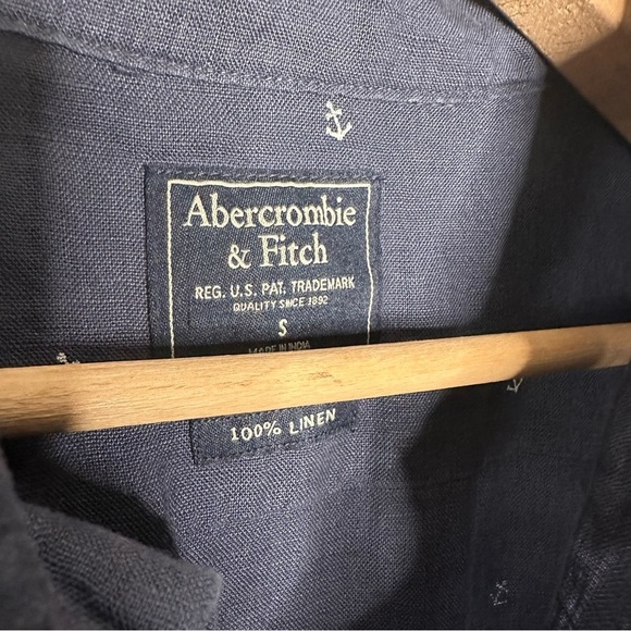 Abercrombie | Navy Blue Embroidered Anchors Linen Button Down Shirt Size S - Picture 6 of 8